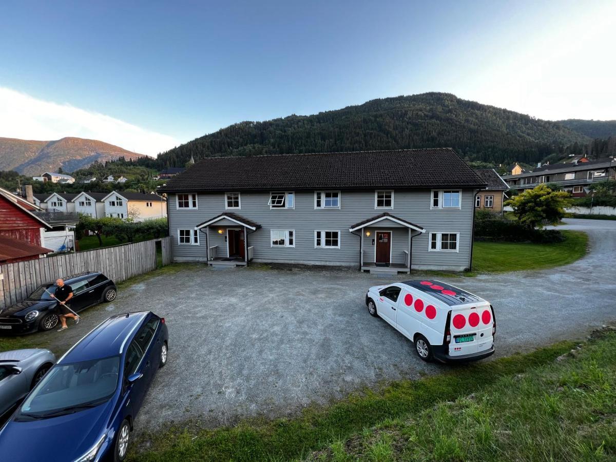 Hotel Privat Rom I Leilighet Sogndal Exteriér fotografie