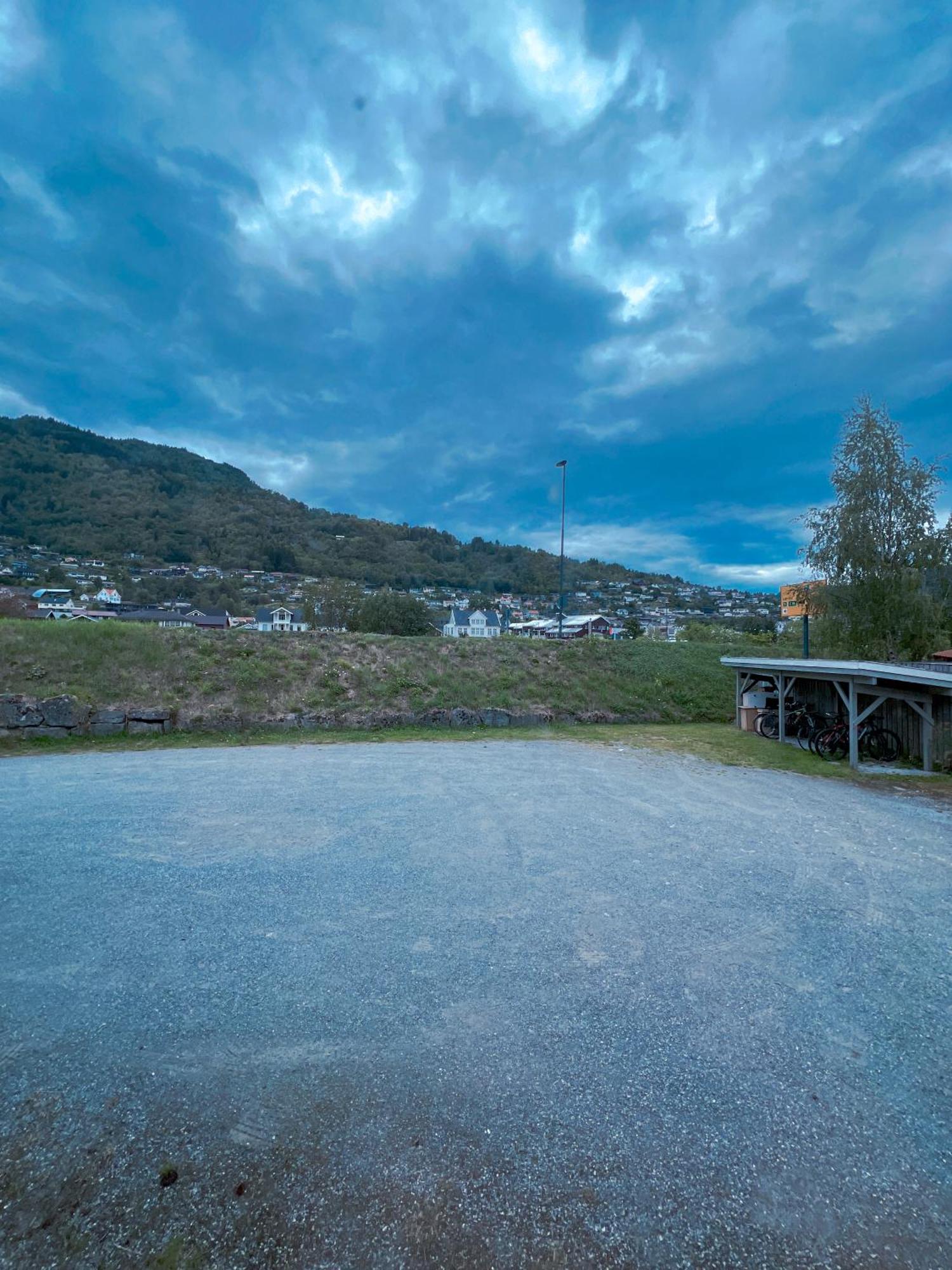 Hotel Privat Rom I Leilighet Sogndal Exteriér fotografie